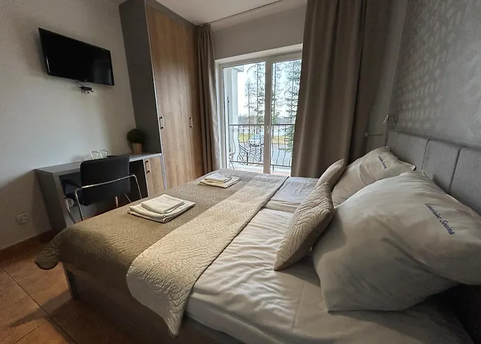 Guest house Gosciniec Nad Zalewem Sosina 3*